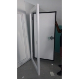 Instalação e Montagem de Camara Frigorífica